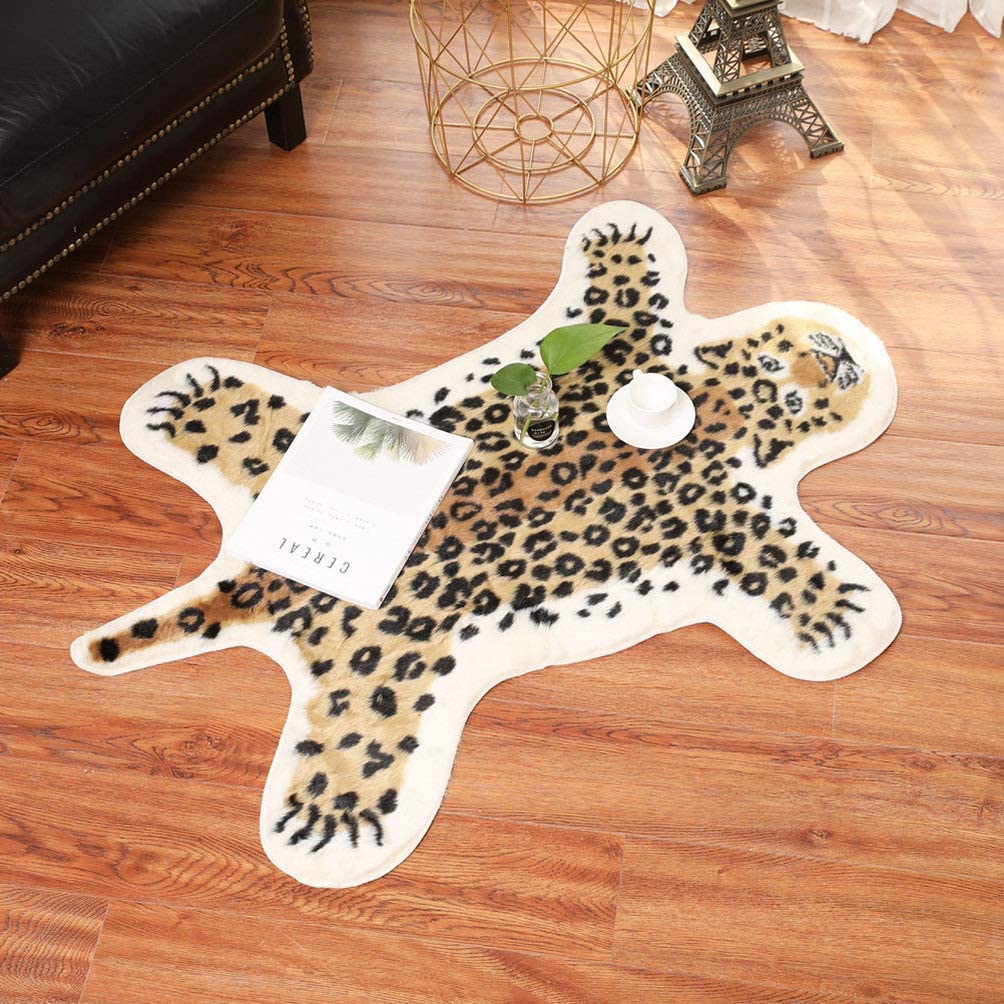 Amazon｜豹柄ラグ ヒョウ柄 カーペット フロアマット 洗える四季通用